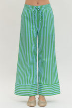 Load image into Gallery viewer, Laguna Stripe Set
