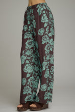 Load image into Gallery viewer, Laguna Bloom Pant Set
