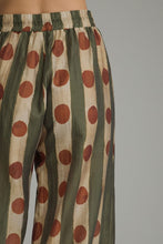 Load image into Gallery viewer, Olive Beat Pant Set
