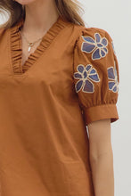 Load image into Gallery viewer, Petal Emblem Top
