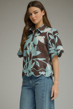 Load image into Gallery viewer, Blue Petal Choco Top

